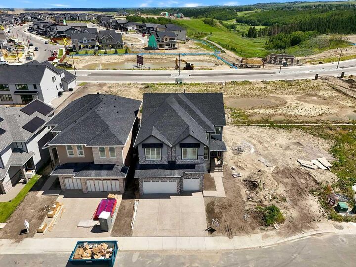 Property Photo: 76 Legacy Woods Crescent SE AB T2X 2G5