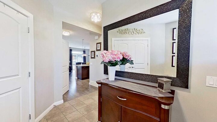 Property Photo: 31 Ravenslea Crescent SE AB T4A 0H3