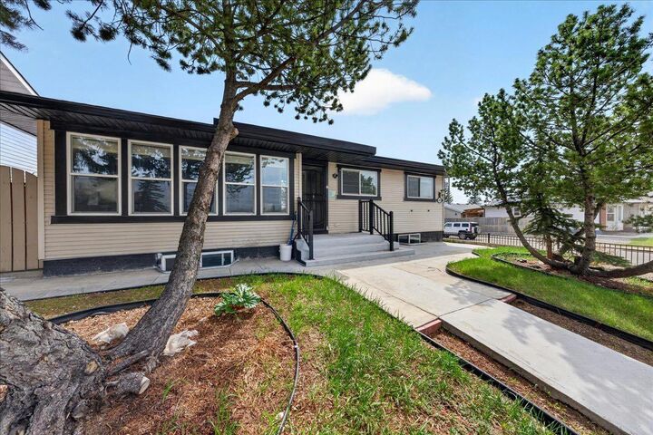 3620 28 Street SE — photo 1