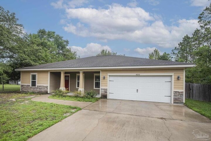 Property Photo: 8202 Calle Mio FL 32566