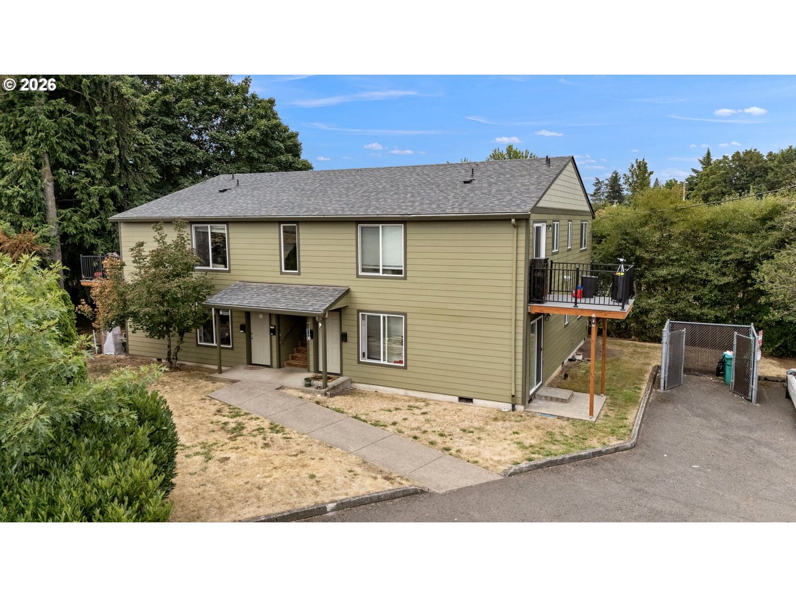 Property Photo:  9330 SE Grant St  OR 97216 