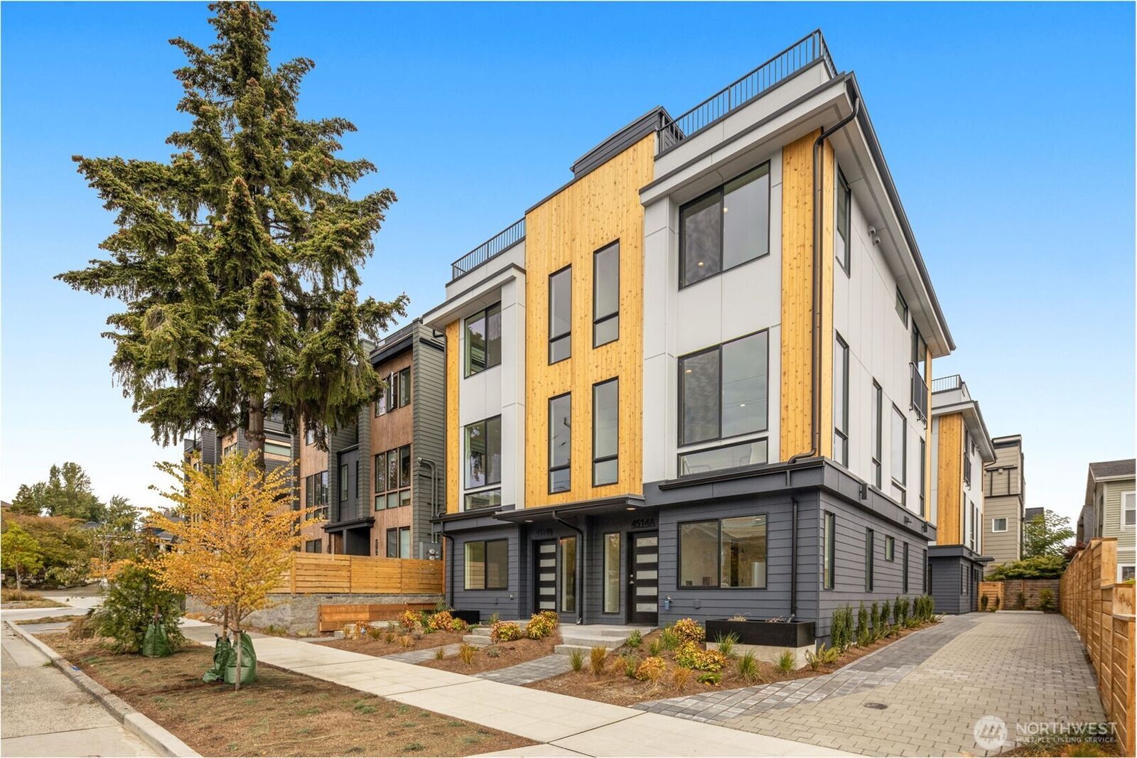 Property Photo: 4514 A Corliss Avenue N WA 98103