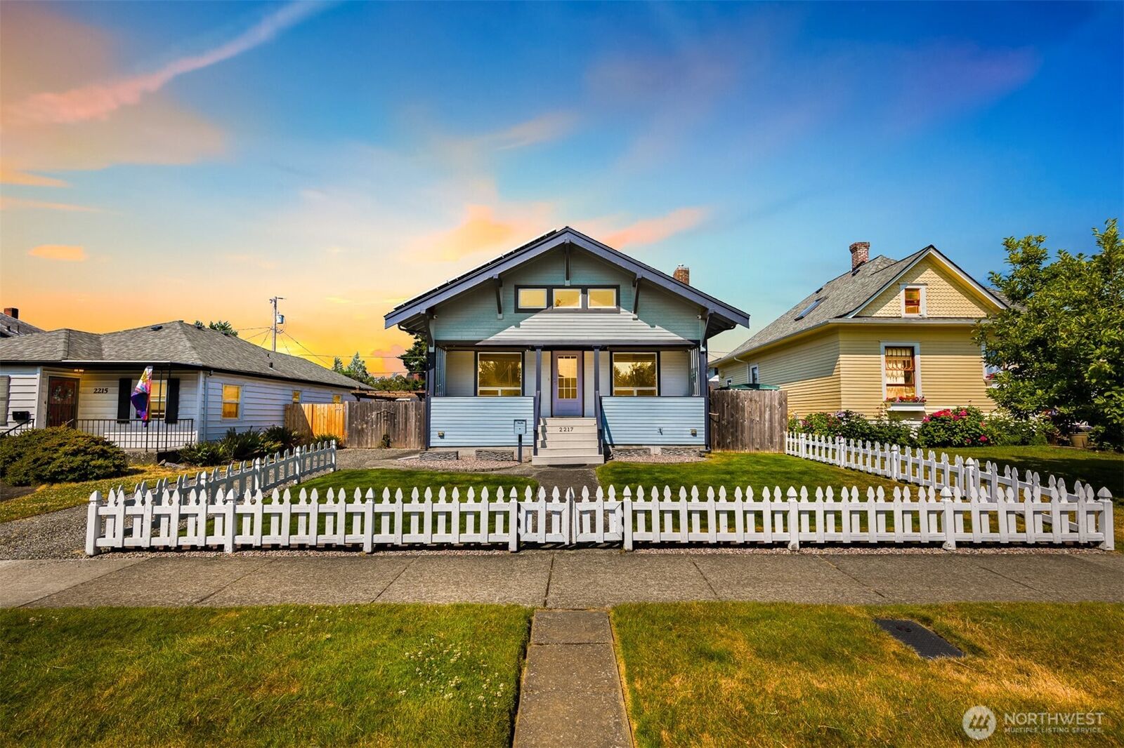 Property Photo:  2217  Lynn Street  WA 98225 