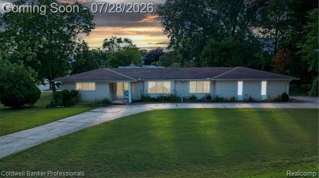 Property Photo:  430 Spezia Drive  MI 48371 