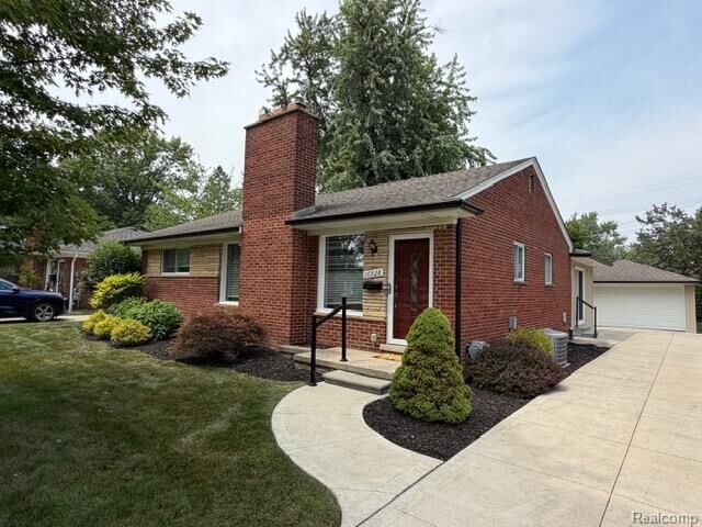 Property Photo: 16928 Wetherby Street MI 48025