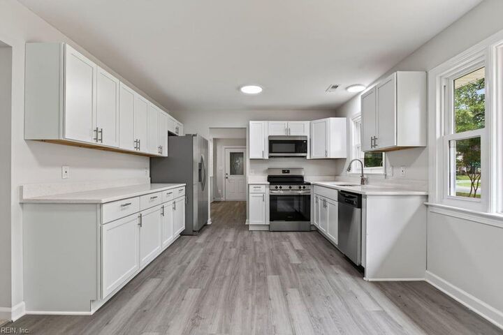 Property Photo:  404 Ella Taylor Rd  VA 23692 