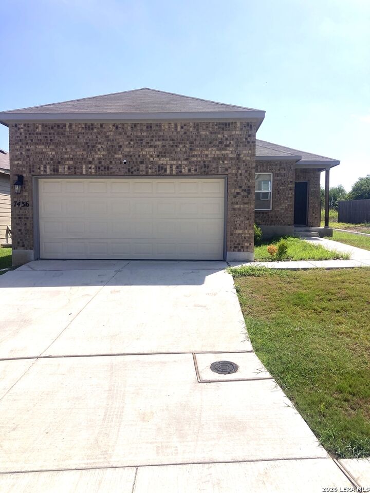 Property Photo: 7436 Capstone Rdg TX 78244
