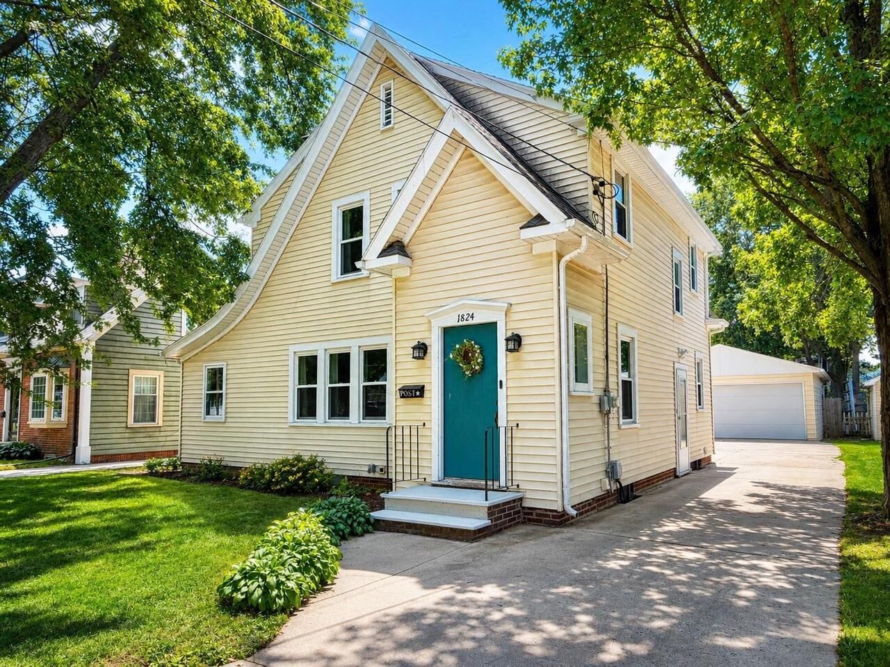 Property Photo:  1824 Strong Avenue  WI 53511 
