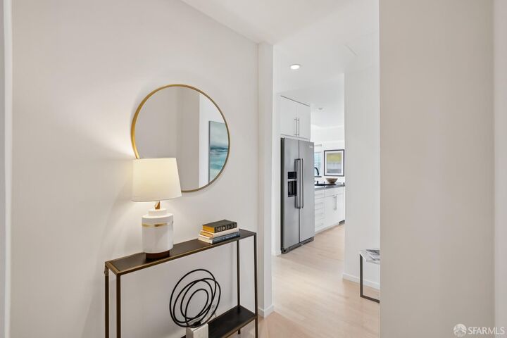 Property Photo: 1 Daniel Burnham Court 912 CA 94109