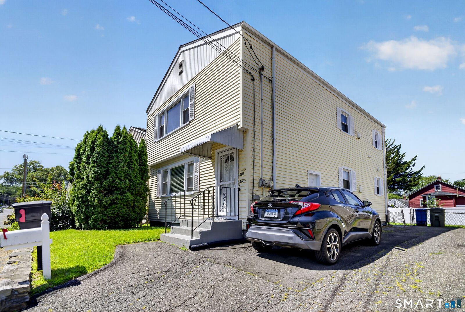 Property Photo:  403-405 Indian Avenue  CT 06606 