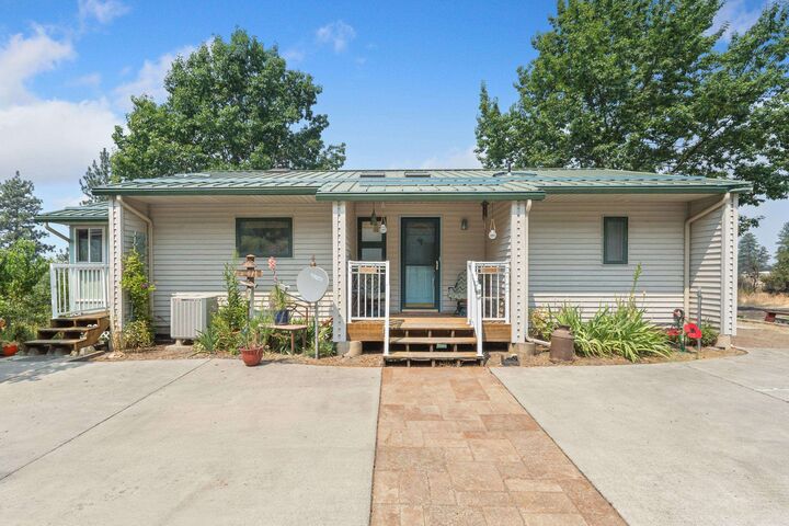 Property Photo:  4130 Friday Bay Ln  WA 99122 