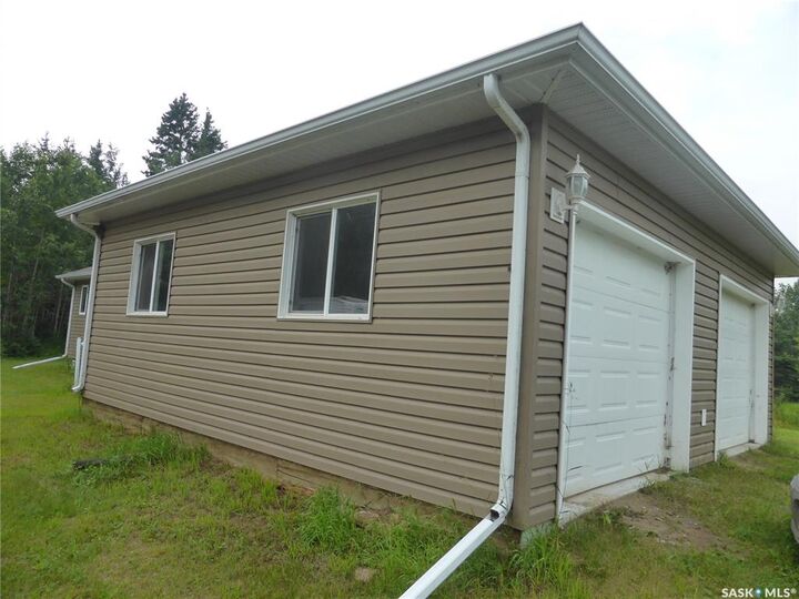 Property Photo: 400 Birch Bay SK S0M 2T0