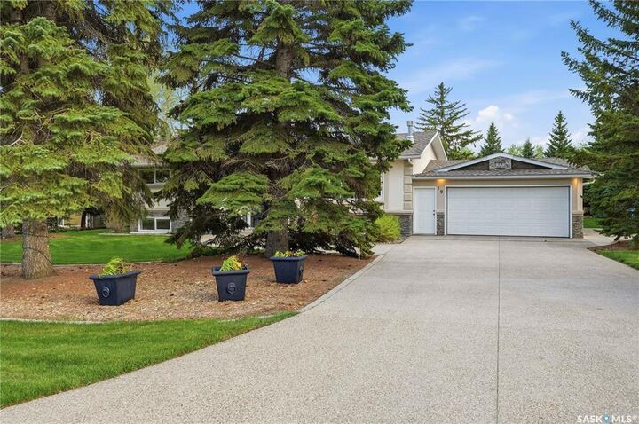 Property Photo: 19 Ridgedale Bay SK S4L 5B1