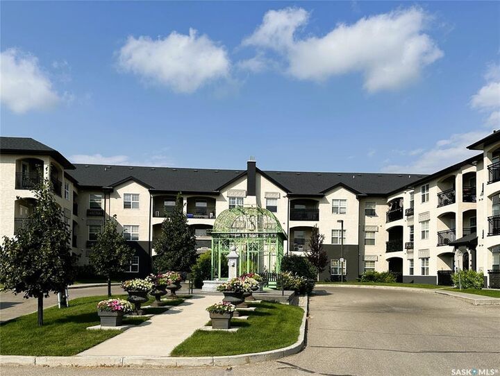 Property Photo: 1640 Dakota Drive 313 SK S4Z 0A4