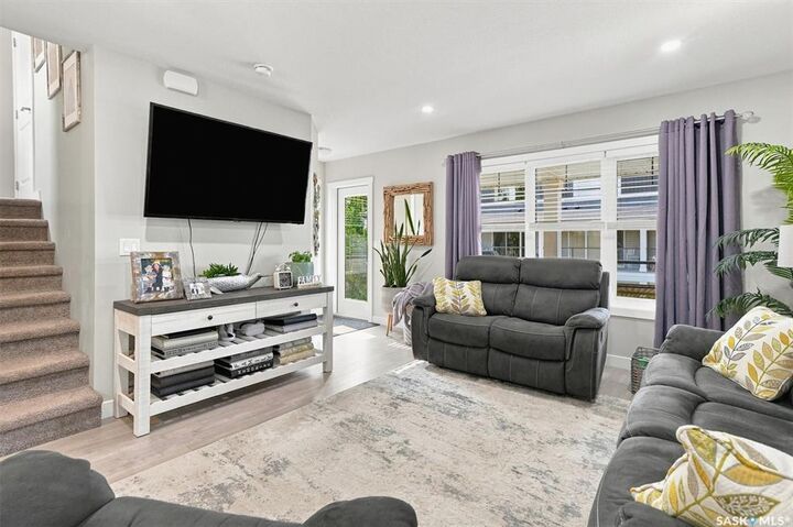 Property Photo:  315 Dickson Crescent 130  SK S7T 0Z1 