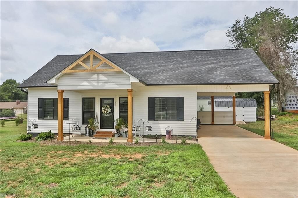 Property Photo: 1307 Unifi Industrial Drive NC 27055