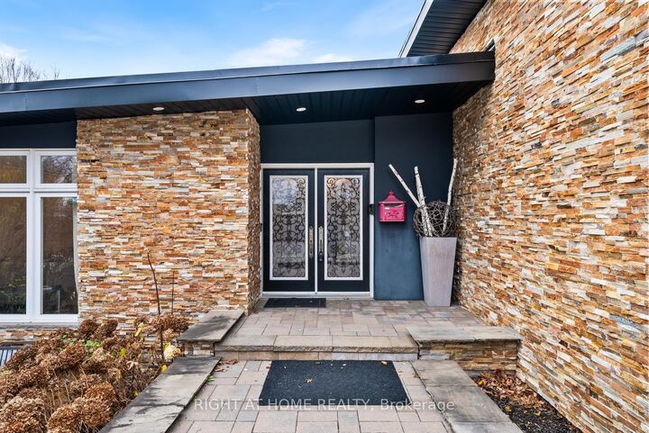 Property Photo:  40 Heathview Avenue  ON M2K 2C1 