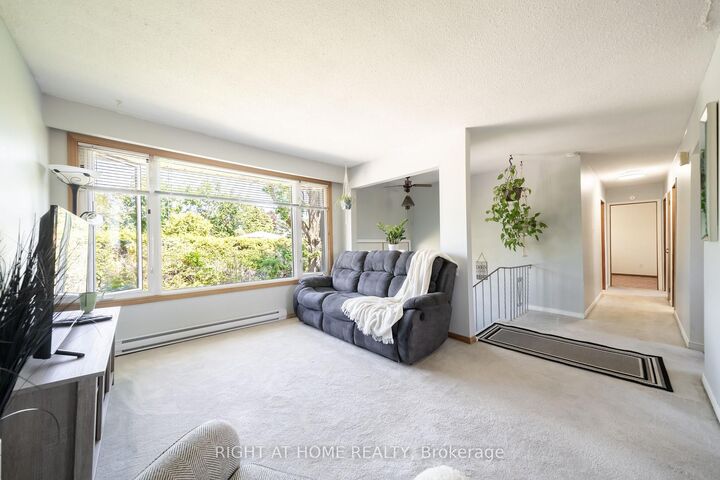 Property Photo: 4654 McNeil Street ON L3V 0M9