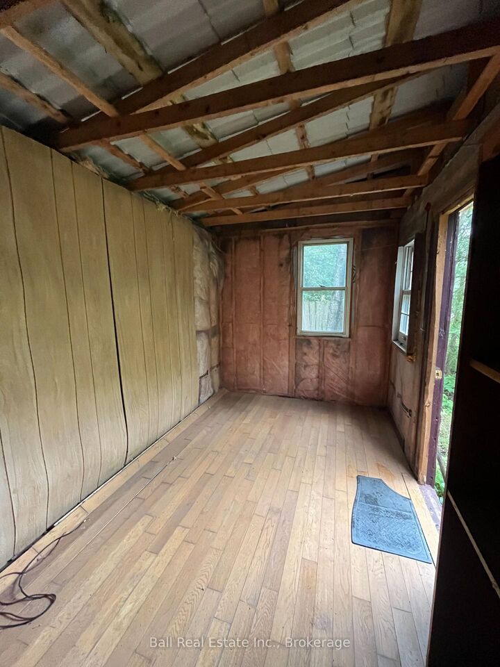 540 Rose Island Road — photo 1