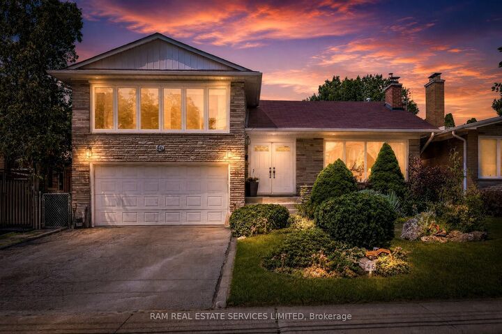 Property Photo: 46 Summitcrest Drive ON M9P 1H3