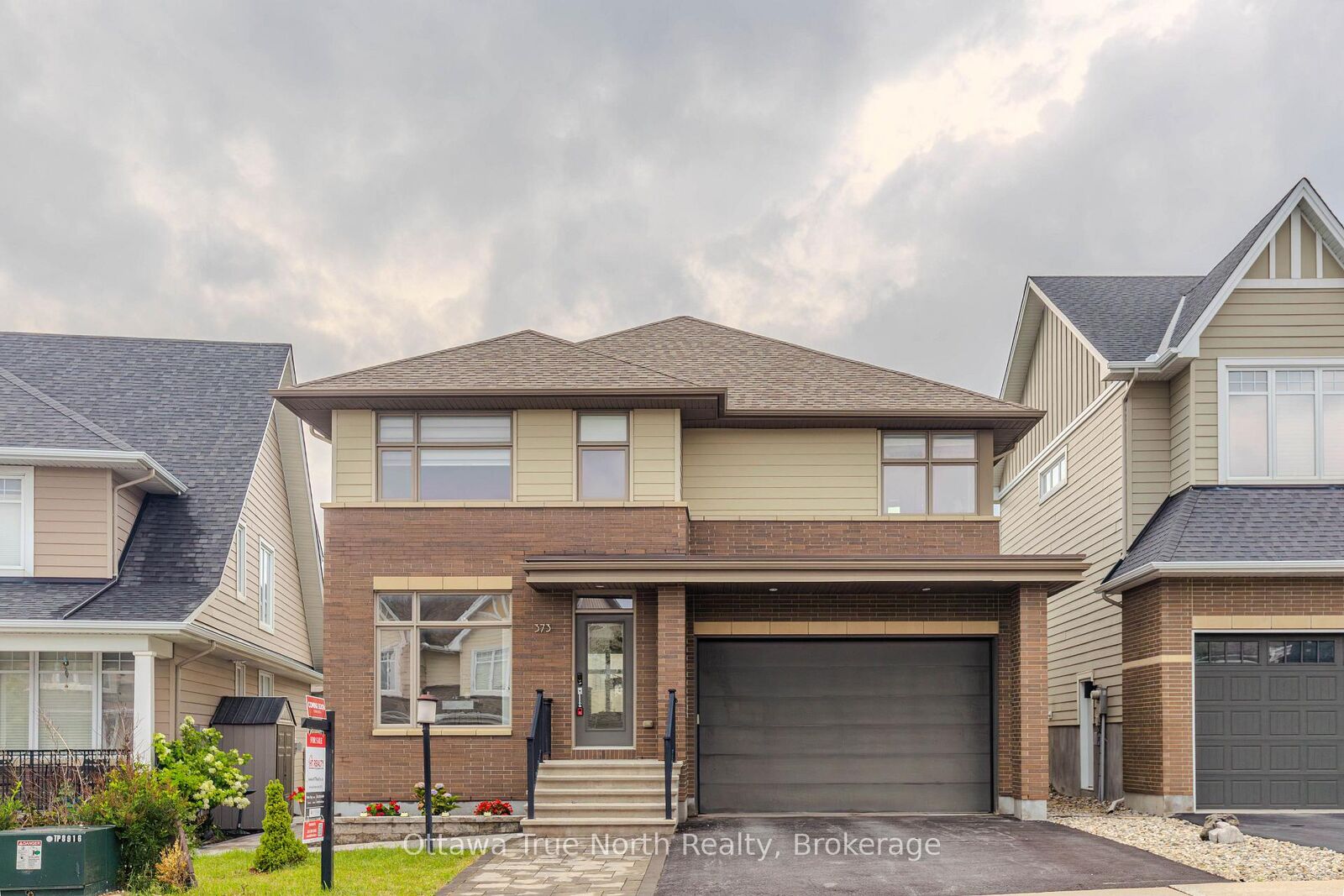 Property Photo: 373 Huntsville Drive ON K2T 0H5