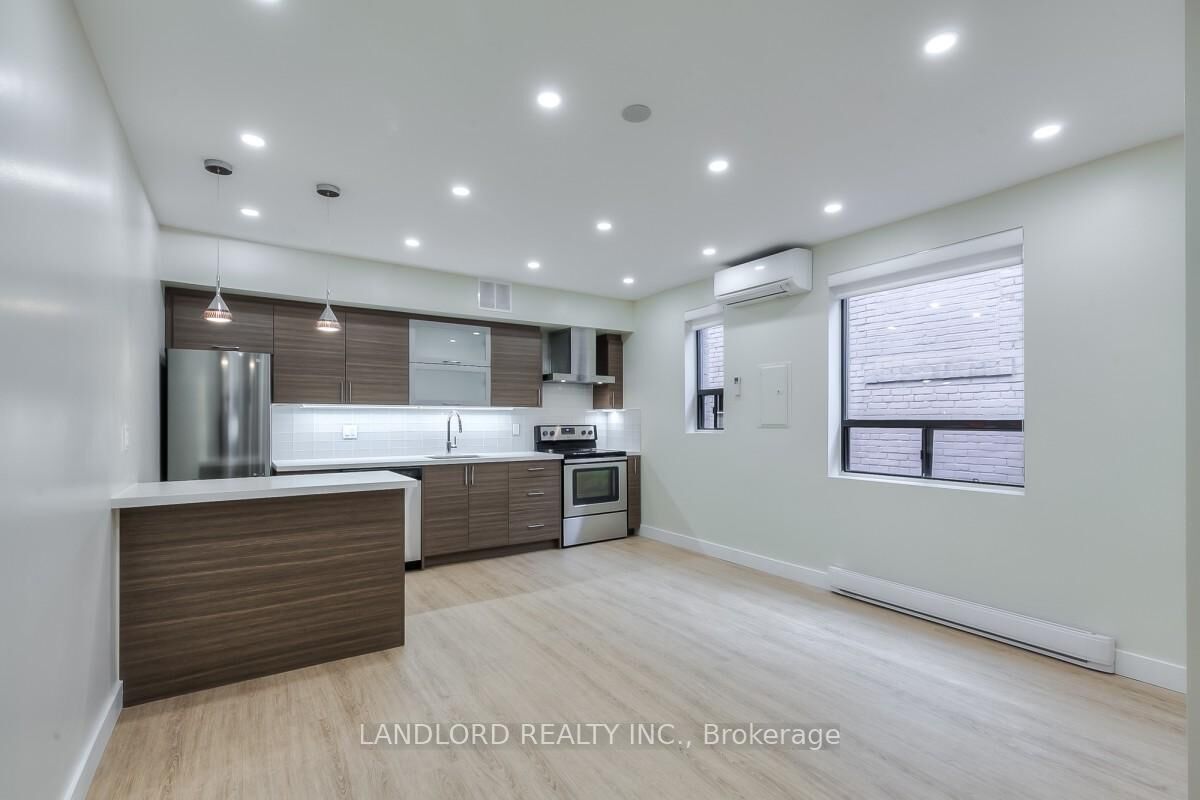 Property Photo:  240 Durie Street 305  ON M6S 3G1 