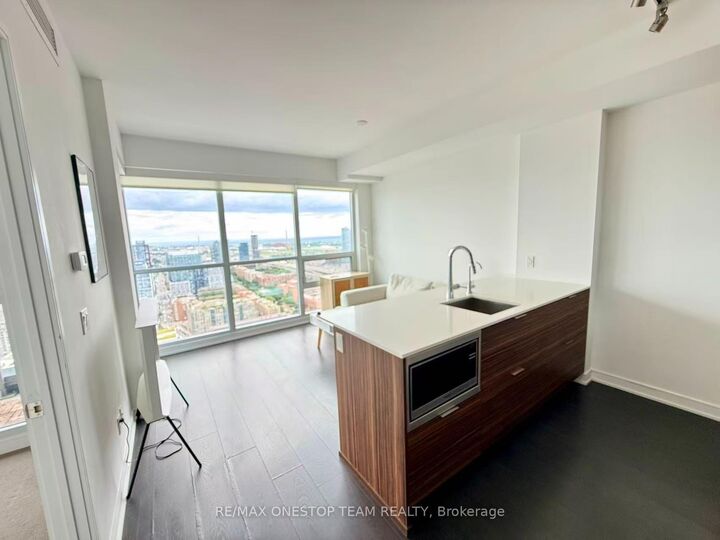 Property Photo:  88 Scott Street 4005  ON M5E 0A9 