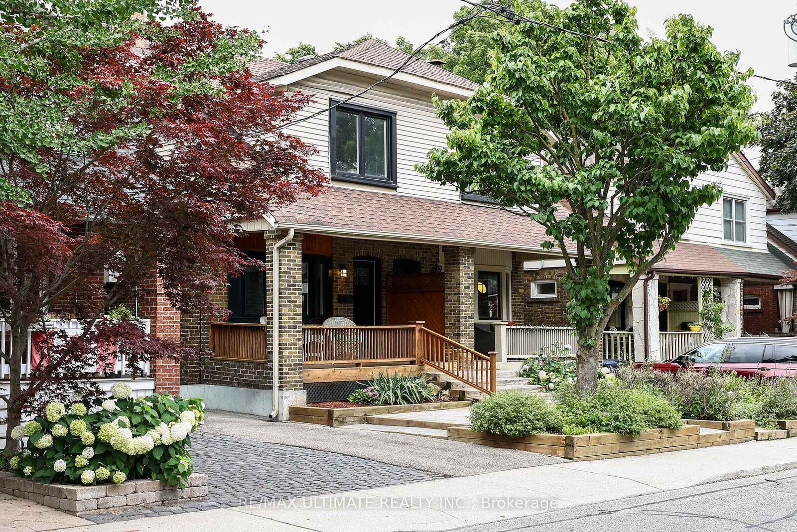 Property Photo: 29 Falcon Street ON M4S 2P4