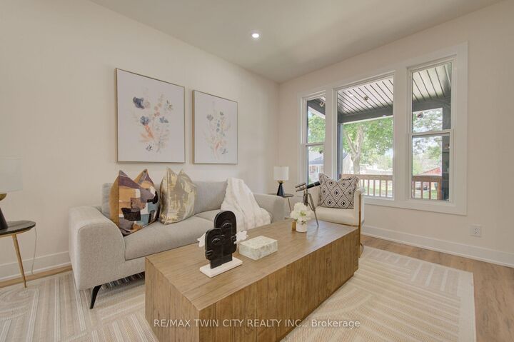 Property Photo:  26 Richardson Street  ON N1S 2P3 