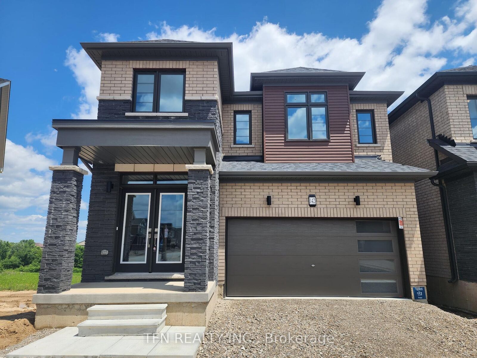 Property Photo: 142 Holder Drive ON N3T 0Z2
