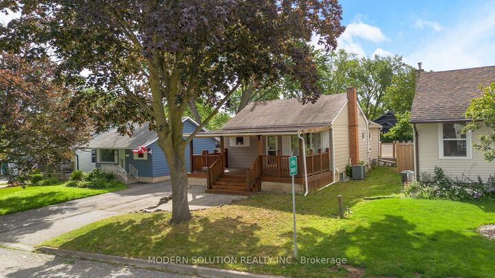 Property Photo: 31 Elm Street ON L1S 1W5