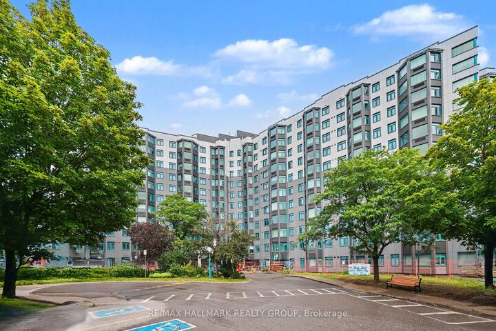 1025 Grenon Avenue 915 — photo 1