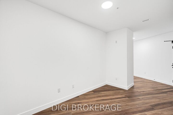 Property Photo: 1600 James Naismith Drive 617 ON K1B 5N8