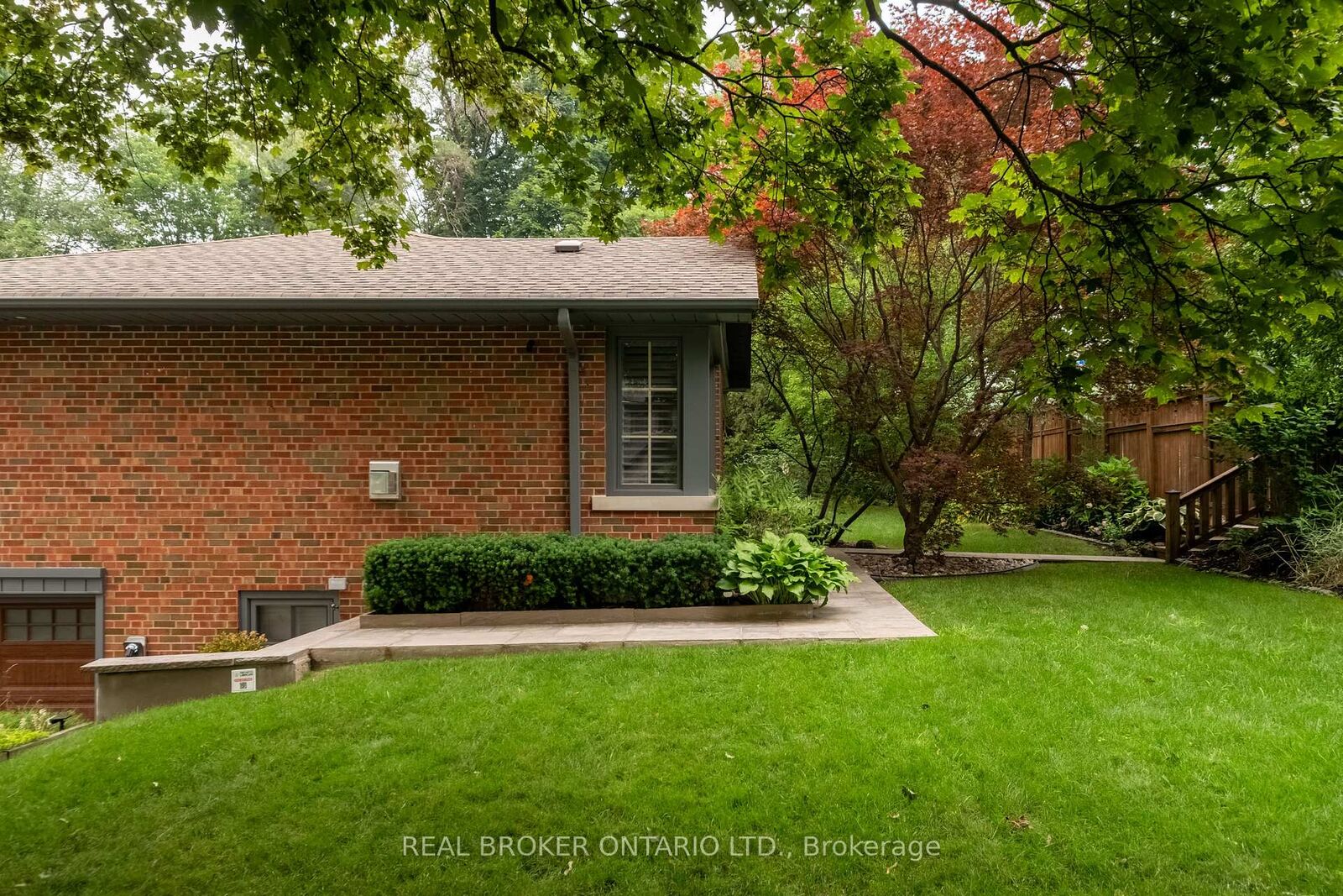 Property Photo:  147 Thompson Avenue  ON M8Z 3V1 