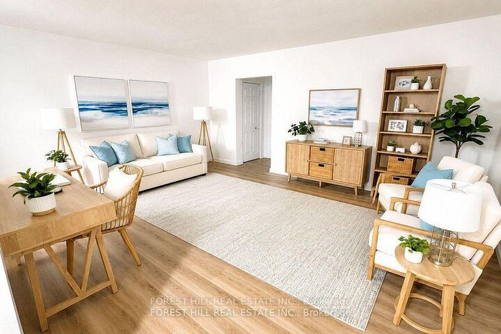 Property Photo:  92 Robinson Street 504  ON L8P 1Z1 