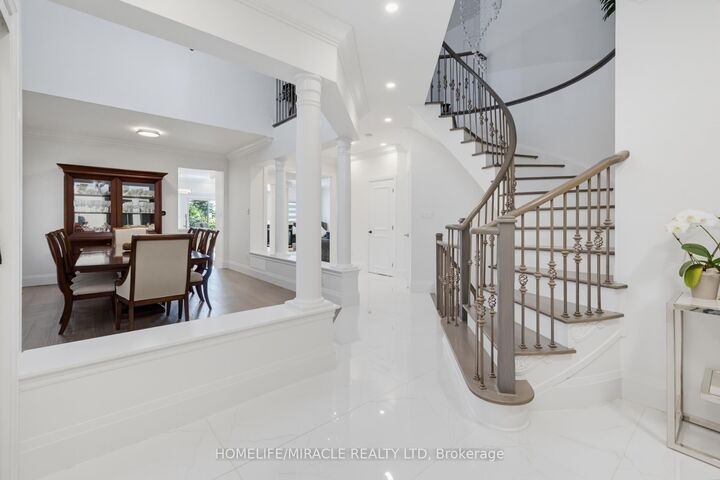 Property Photo:  7350 Glamorgan Way  ON L5N 7Z3 