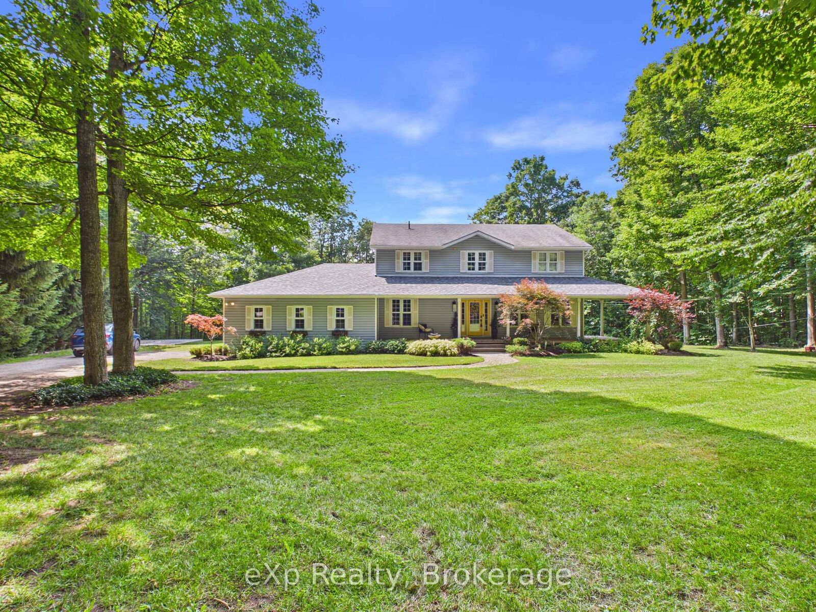 Property Photo: 20 Highland Crescent ON N0G 2V0