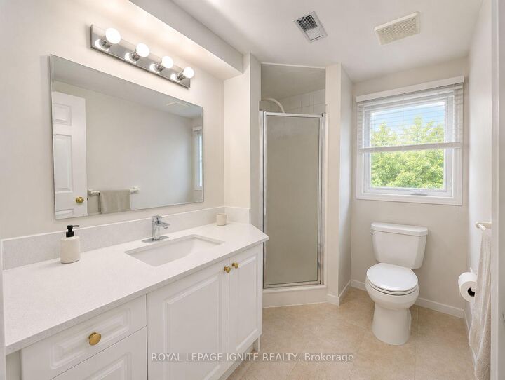 Property Photo: 461 Eastbridge Boulevard ON N2K 3Y4