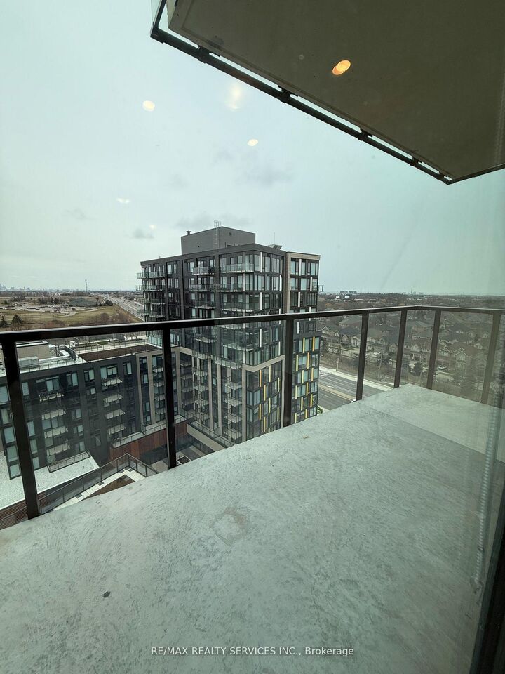 Property Photo: 3006 William Cutmore Boulevard 1112 ON L6H 7X1