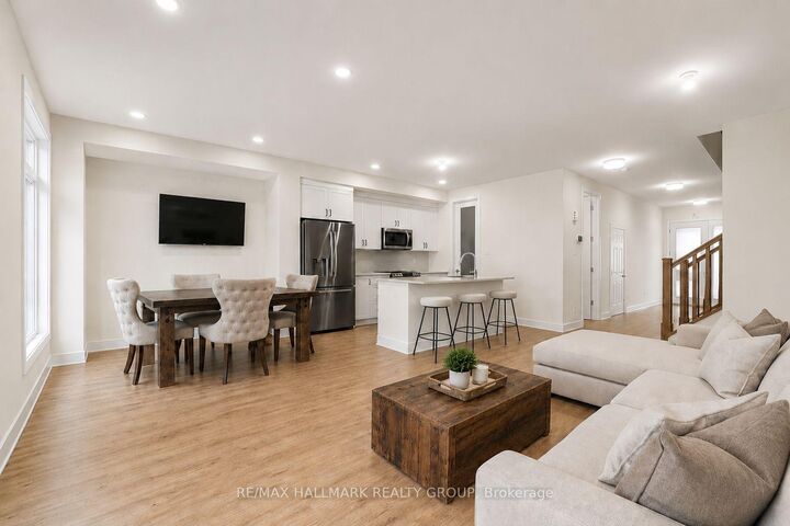Property Photo: 572 Roundhouse Crescent ON K2S 1K4