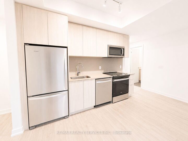 Property Photo:  740 Whitlock Avenue 301  ON L9E 2B6 
