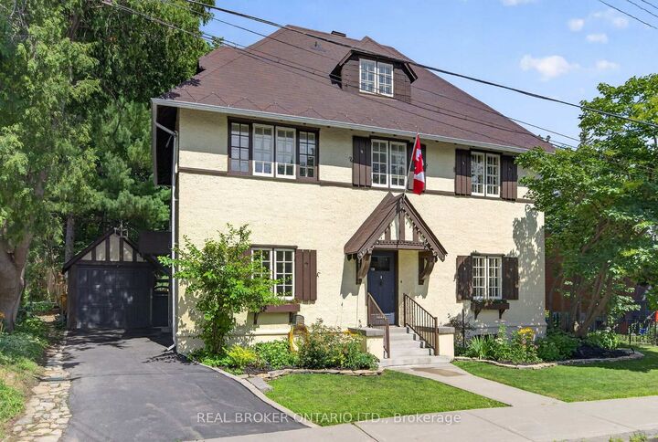Property Photo:  17 Lakeview Terrace  ON K1S 3H3 
