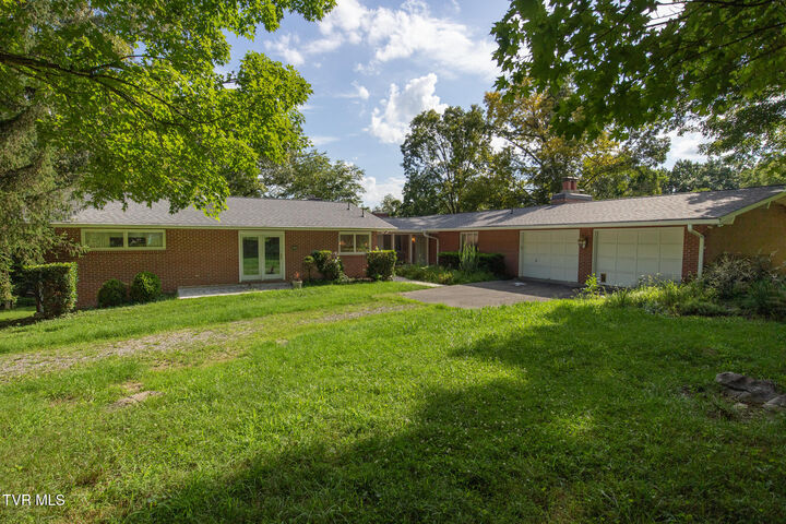 Property Photo:  479 Holston Drive  TN 37617 