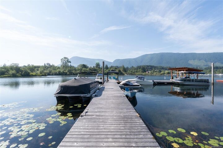 232 North Shore Rd #3 — photo 1