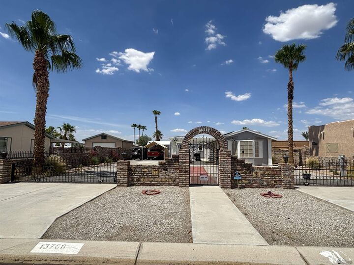 Property Photo: 13766 E 52 St AZ 85367