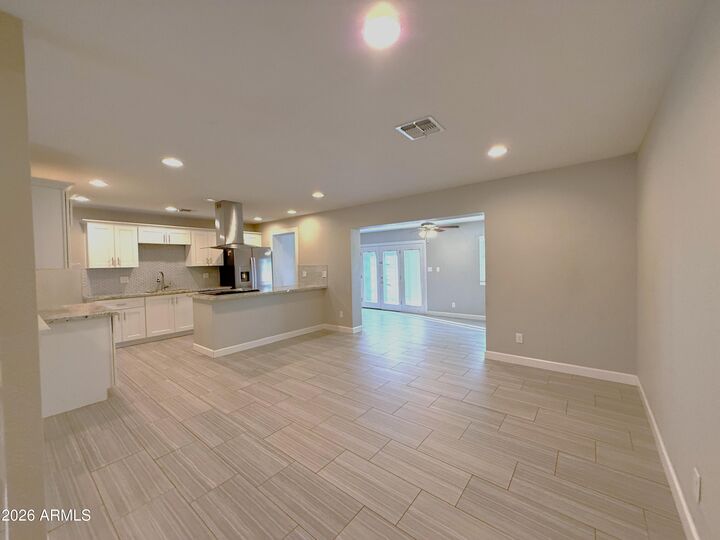 Property Photo:  224 E Minton Drive  AZ 85282 