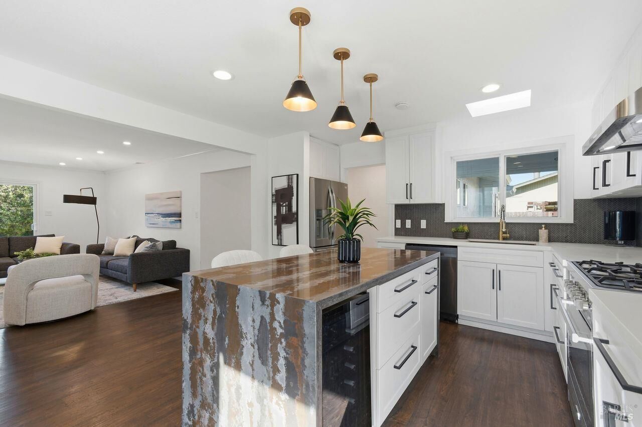 Property Photo:  4541 Rinconada Drive  CA 95409 