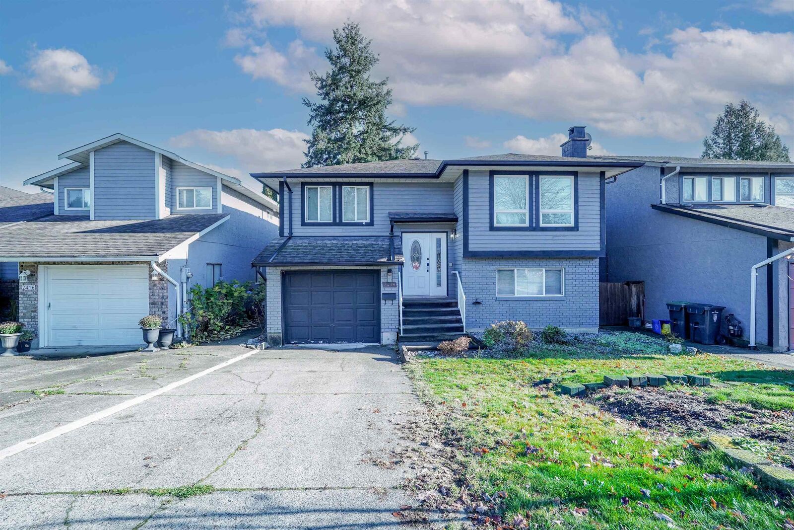 Property Photo: 2418 Wayburne Crescent BC V2Y 1B7