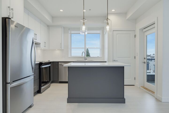 Property Photo: 20834 80 Avenue B503 BC V2Y 3M5