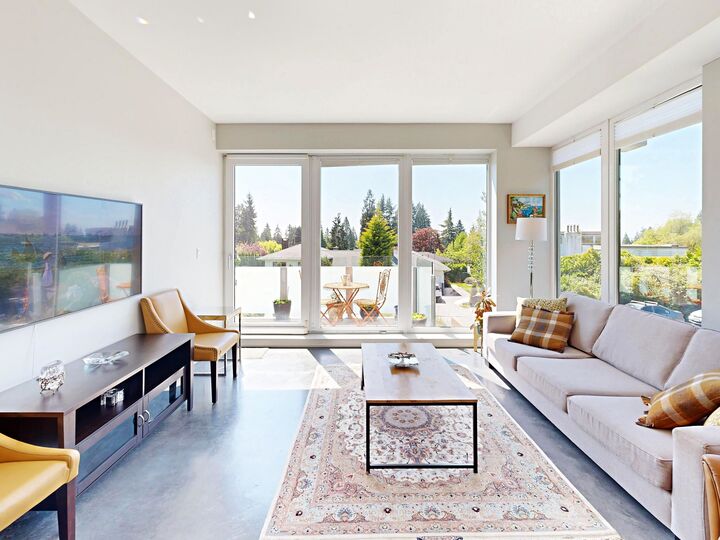 Property Photo:  650 Evergreen Place 201  BC V7N 0A5 